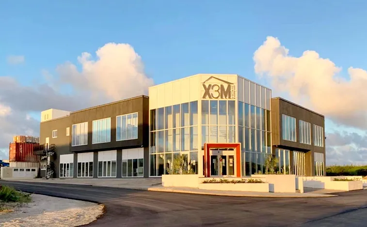 Il pannello decorativo in alluminio e la facciata continua in vetro hanno progettato edifici commerciali prefabbricati moderni con struttura in acciaio